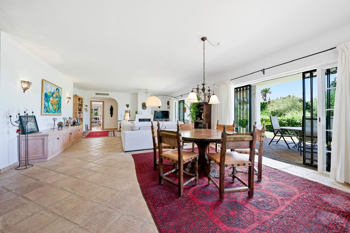 Image 10: Detached Villa For sale, Benahavís, €1,190,000 [HFMs721321]