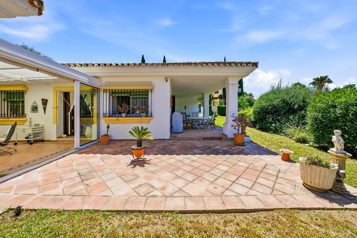 Image 4: Detached Villa For sale, Benahavís, €1,190,000 [HFMs721321]