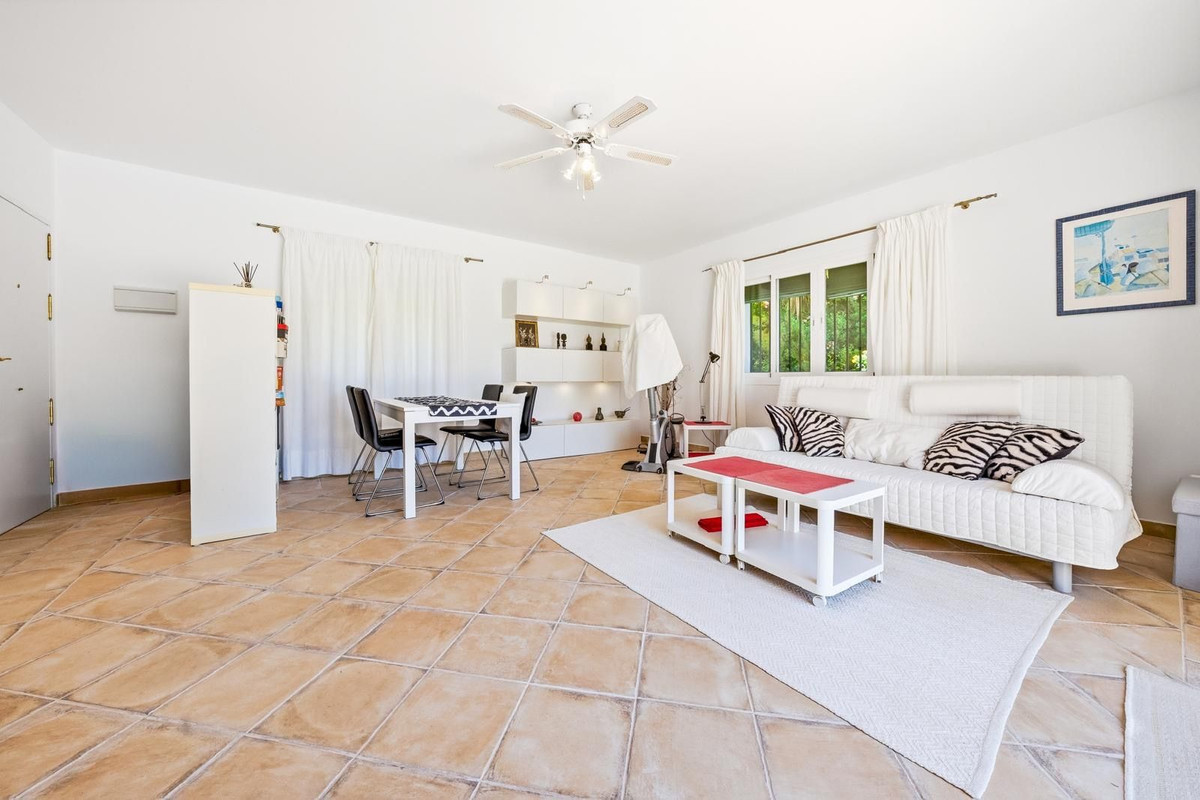 Image 24: Detached Villa For sale, Benahavís, €1,190,000 [HFMs721321]