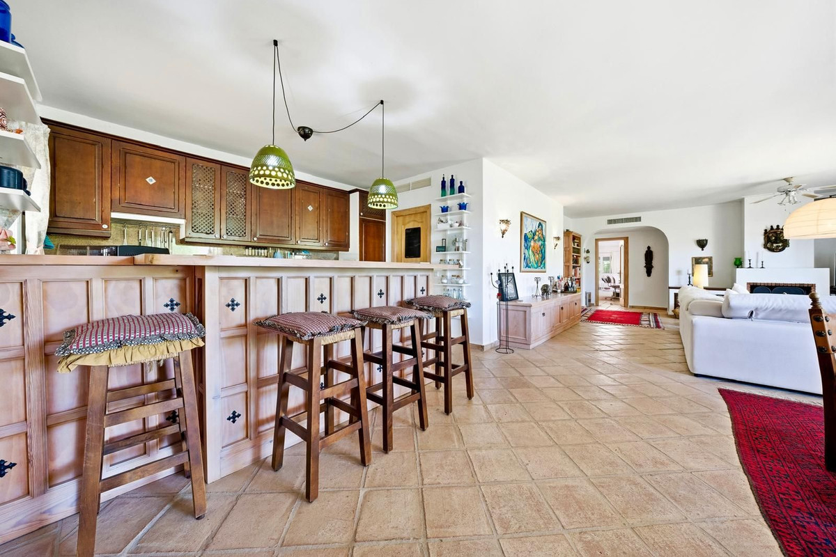 Image 13: Detached Villa For sale, Benahavís, €1,190,000 [HFMs721321]