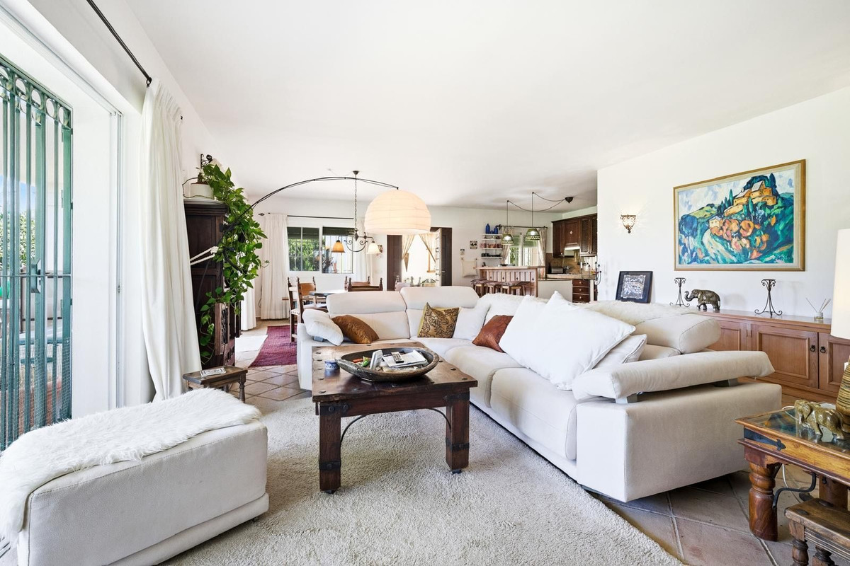 Image 7: Detached Villa For sale, Benahavís, €1,190,000 [HFMs721321]