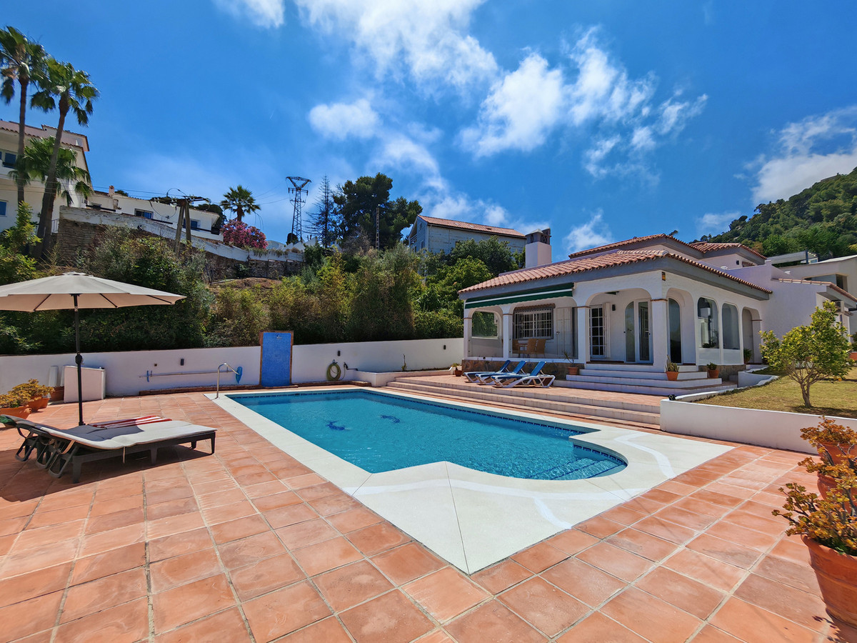 Image 0: Villa - Chalet For sale, Benalmadena, €895,000 [HFMs717919]