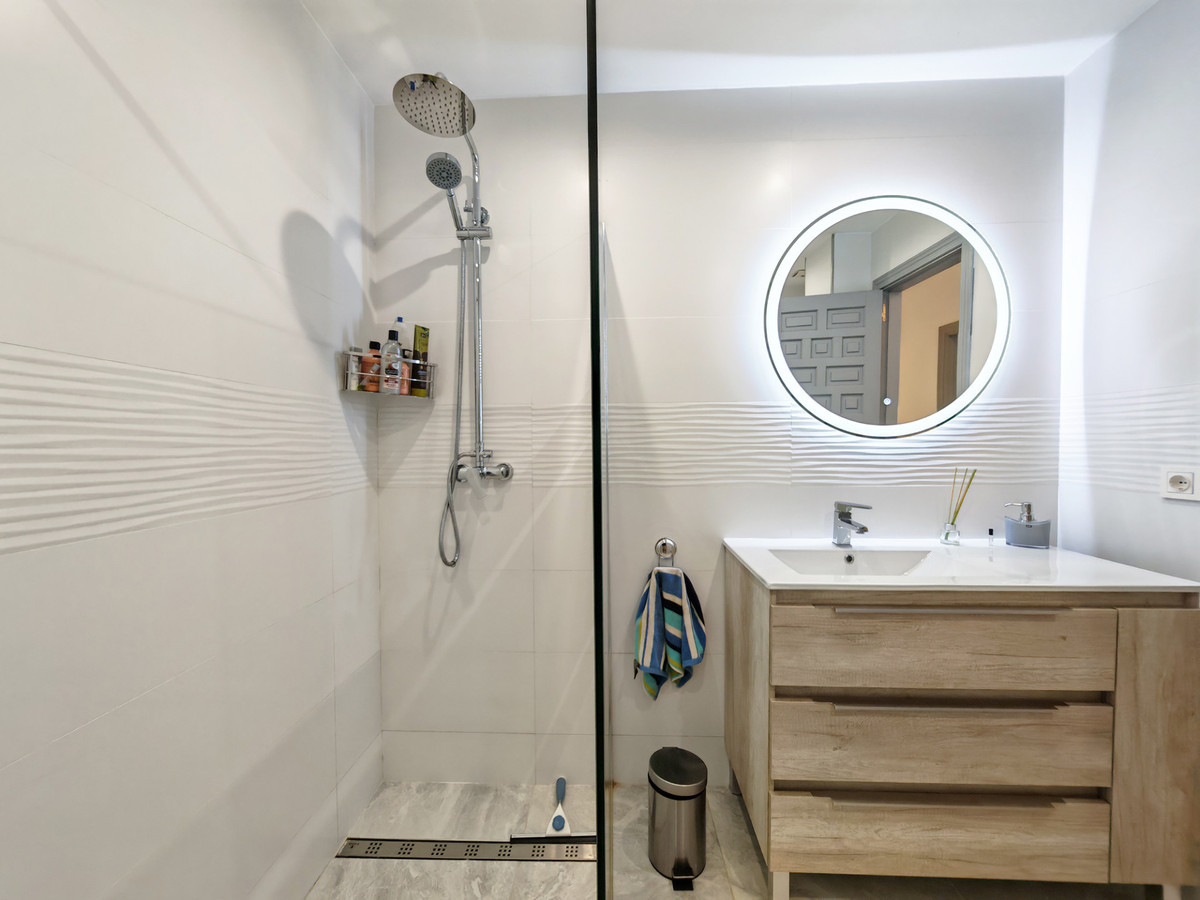Image 17: Villa - Chalet For sale, Benalmadena, €895,000 [HFMs717919]