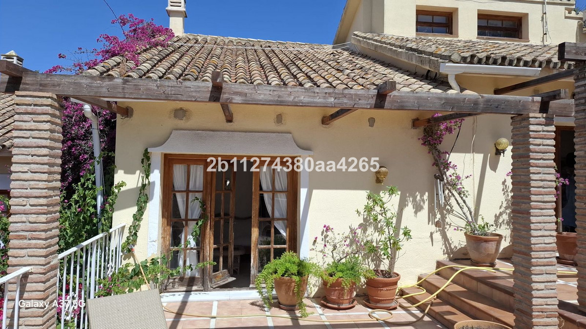 Image 18: Villa - Chalet For sale, Marbella, €2,000,000 [HFMs717845]