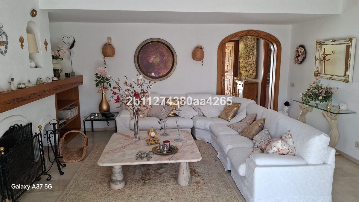 Image 11: Villa - Chalet For sale, Marbella, €2,000,000 [HFMs717845]