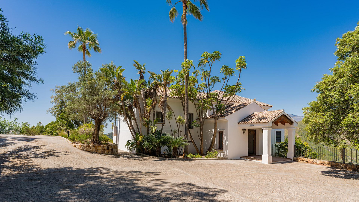 Image 5: Villa - Chalet For sale, Benahavís, €1,795,000 [HFMs711477]