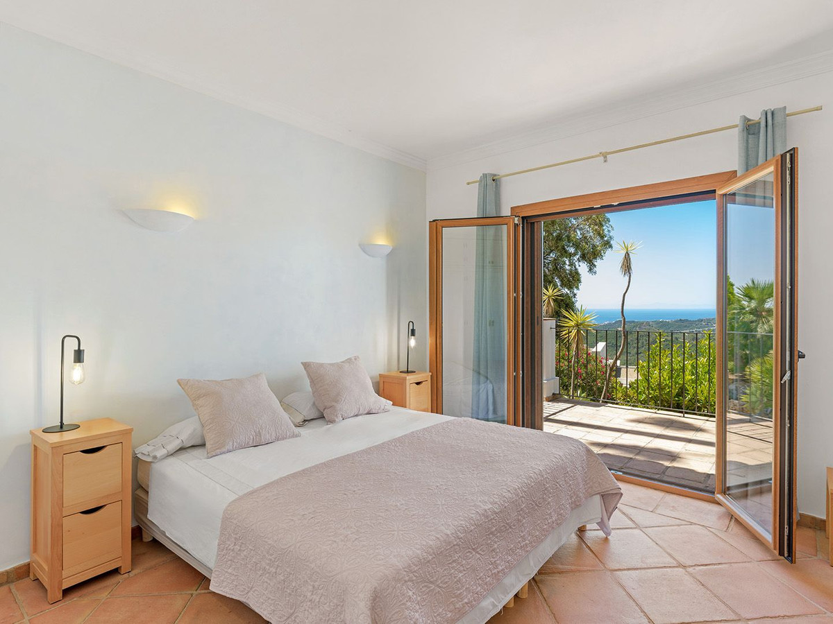 Image 15: Villa - Chalet For sale, Benahavís, €1,795,000 [HFMs711477]