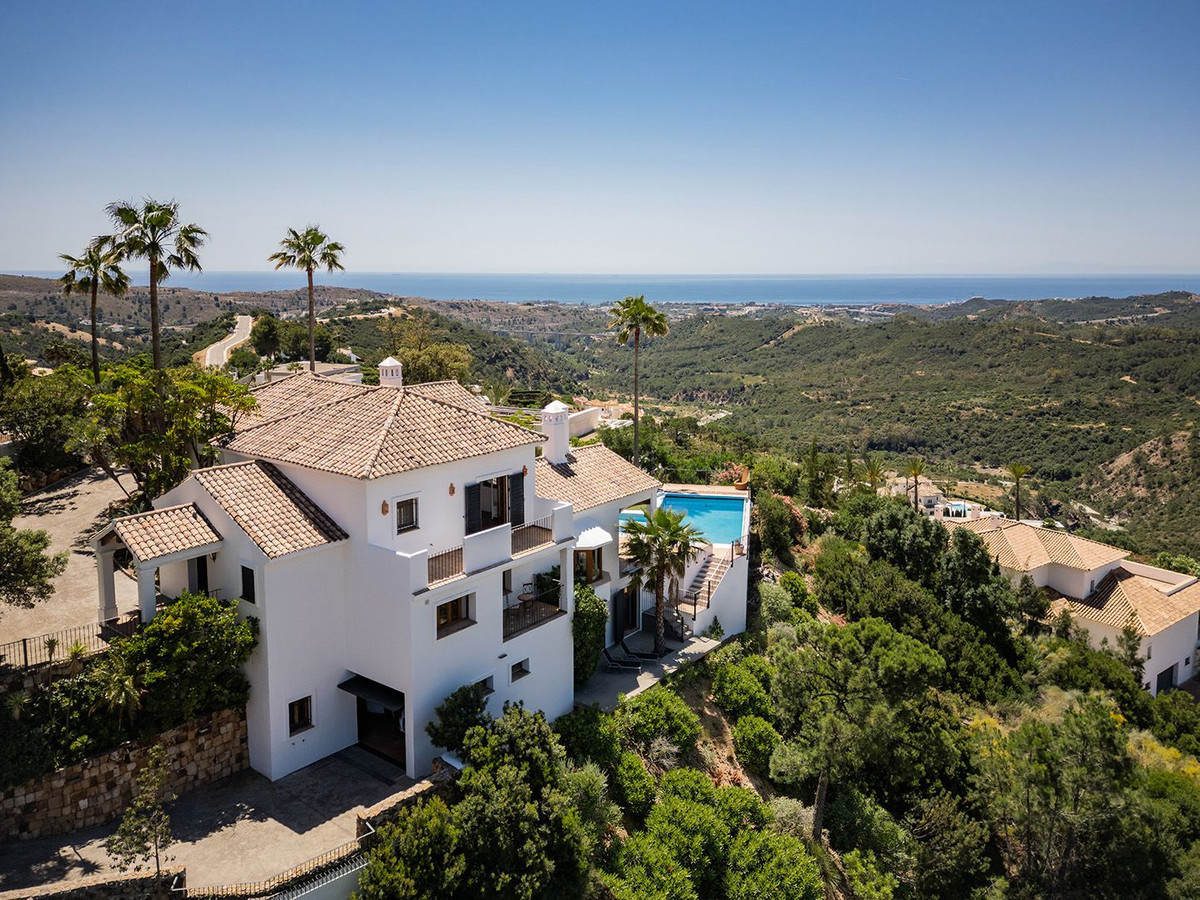 Image 32: Villa - Chalet For sale, Benahavís, €1,795,000 [HFMs711477]