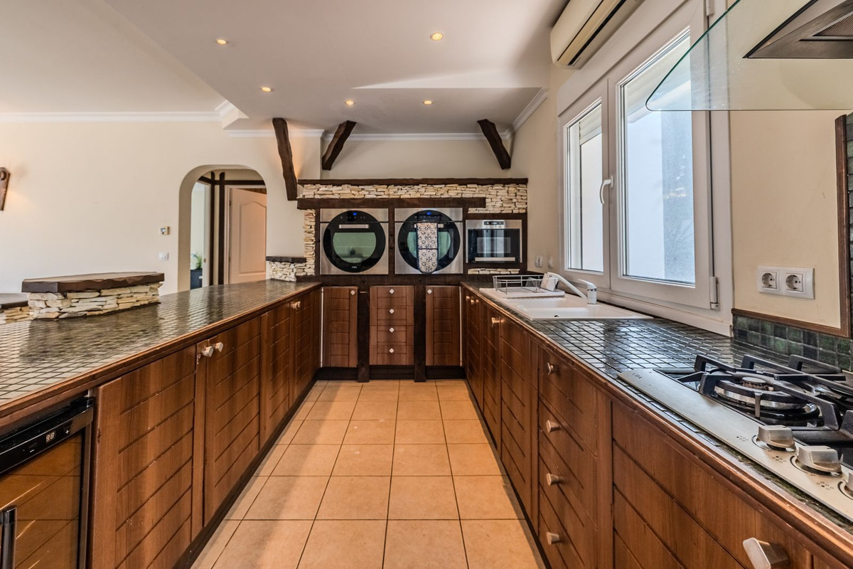 Image 14: Villa - Chalet For sale, Mijas Costa, €1,595,000 [HFMs711479]
