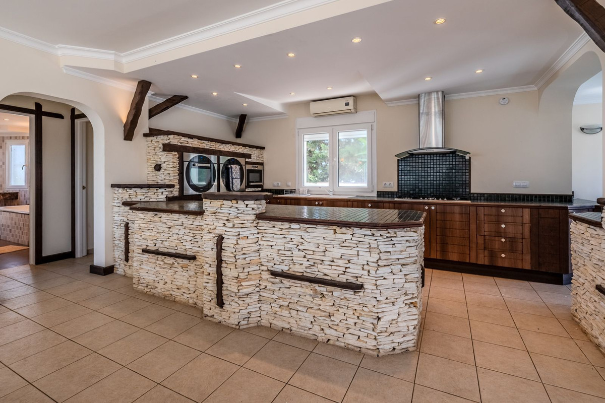 Image 13: Villa - Chalet For sale, Mijas Costa, €1,595,000 [HFMs711479]