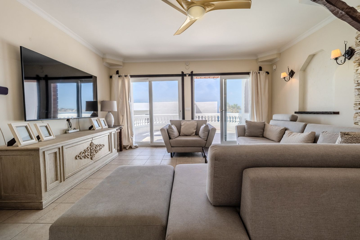 Image 6: Villa - Chalet For sale, Mijas Costa, €1,595,000 [HFMs711479]