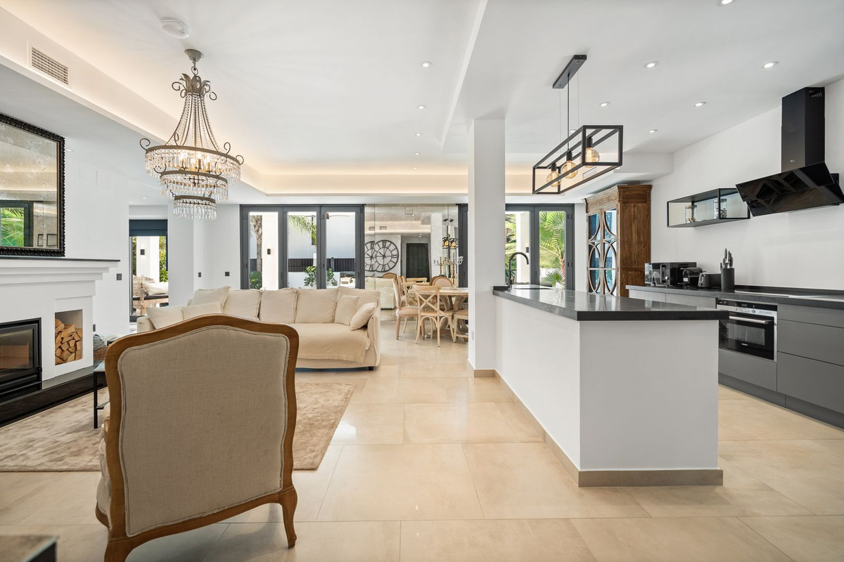 Image 5: Villa - Chalet For sale, Marbella, €2,495,000 [HFMs712064]