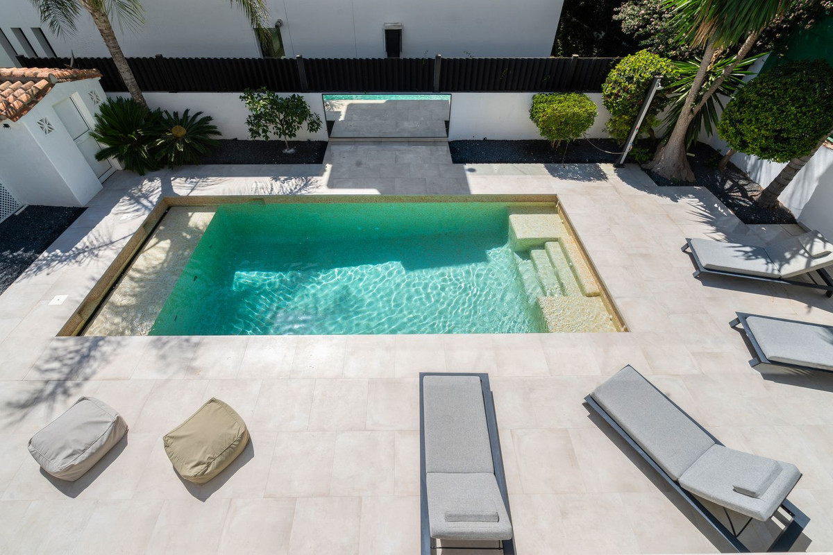 Image 38: Villa - Chalet For sale, Marbella, €2,495,000 [HFMs712064]