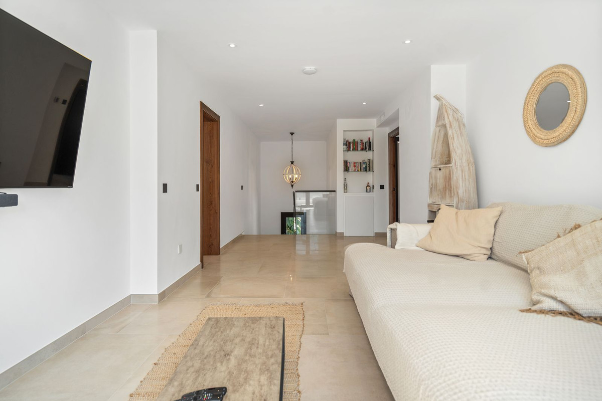 Image 21: Villa - Chalet For sale, Marbella, €2,495,000 [HFMs712064]