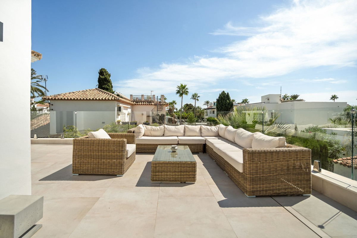Image 23: Villa - Chalet For sale, Marbella, €2,495,000 [HFMs712064]