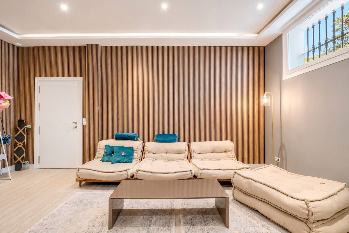 Image 24: Detached Villa For sale, Nueva Andalucía, €1,595,000 [HFMs712045]