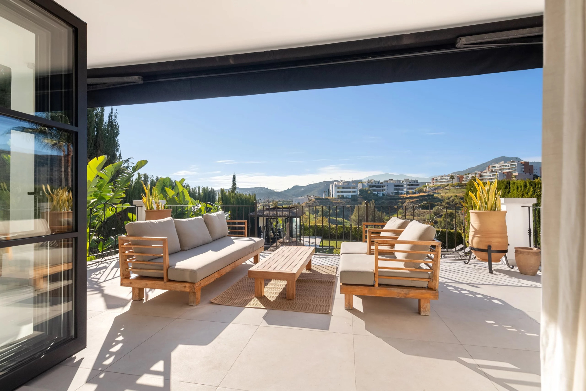 Image 2: Villa - Chalet For sale, Benahavís, €2,995,000 [HFMs708734]