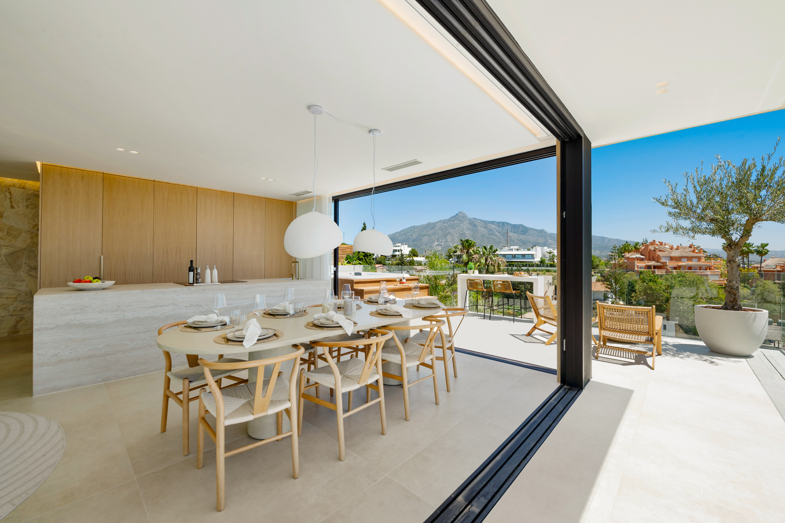 Image 6: Detached Villa For sale, Nueva Andalucía, €2,995,000 [HFMs706866]