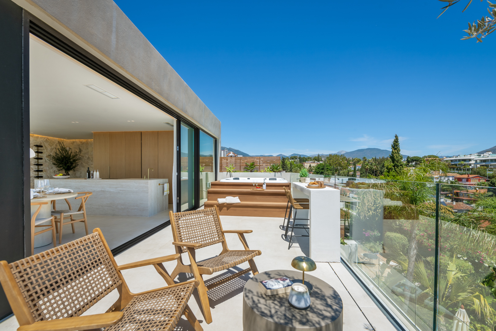 Image 10: Detached Villa For sale, Nueva Andalucía, €2,995,000 [HFMs706866]