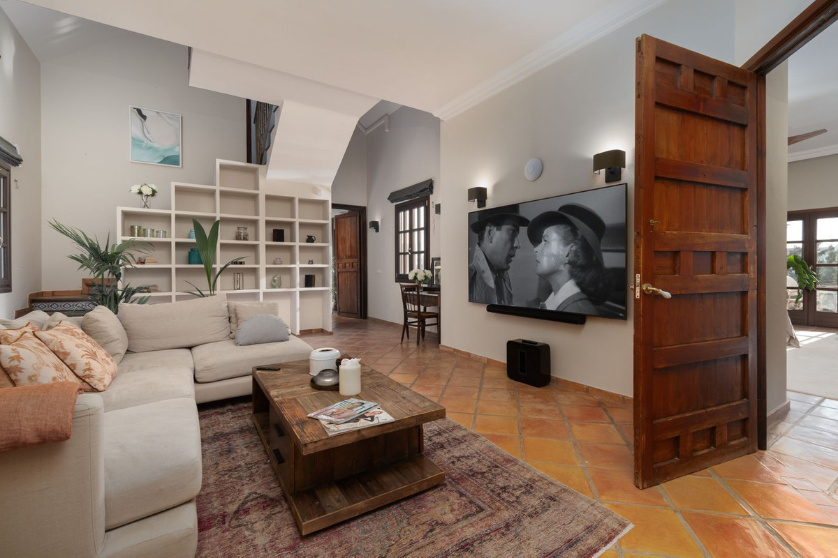 Image 20: Detached Villa For sale, San Pedro de Alcántara, €2,975,000 [HFMs705671]
