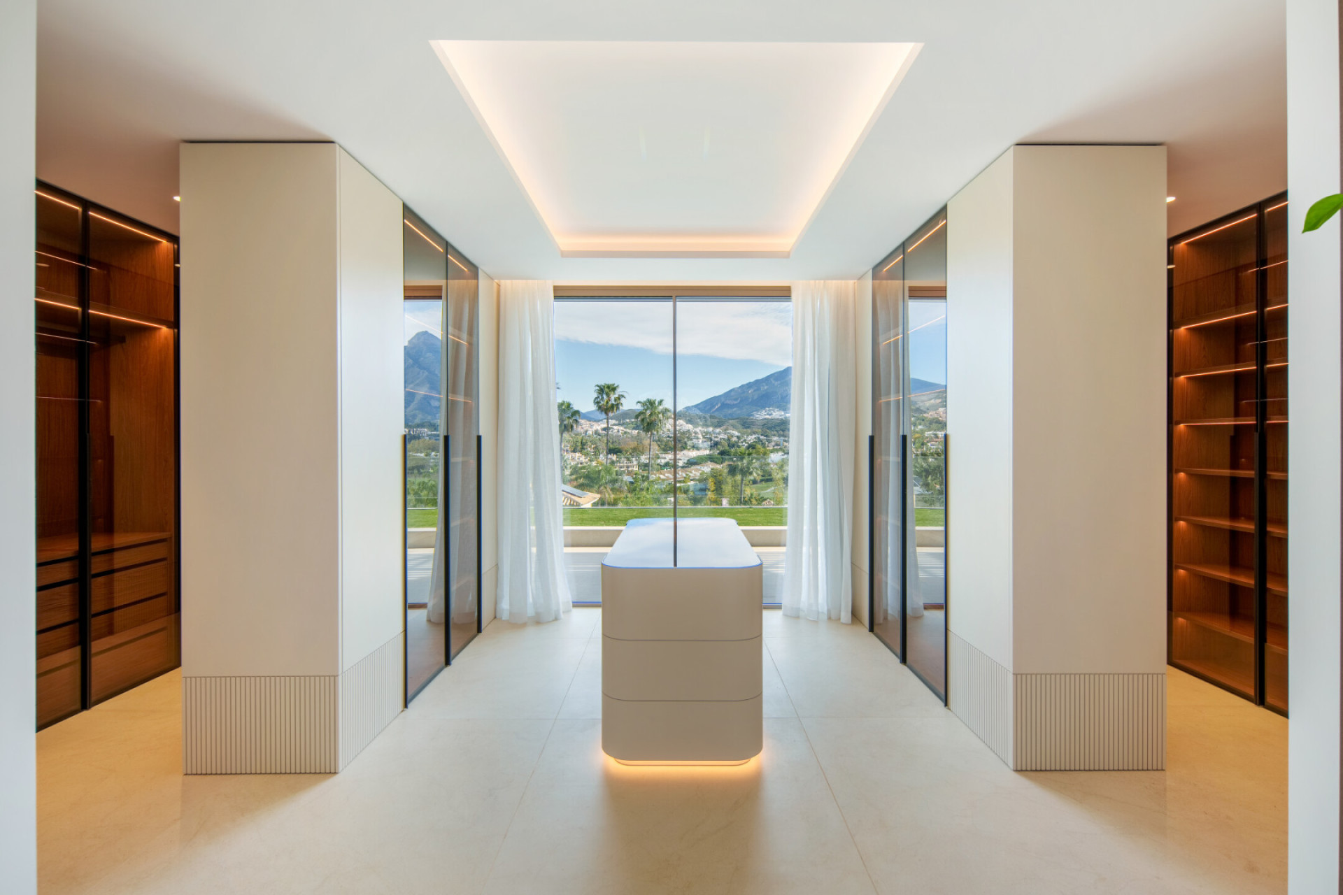 Image 13: Detached Villa For sale, Nueva Andalucía, €11,750,000 [HFMs705634]