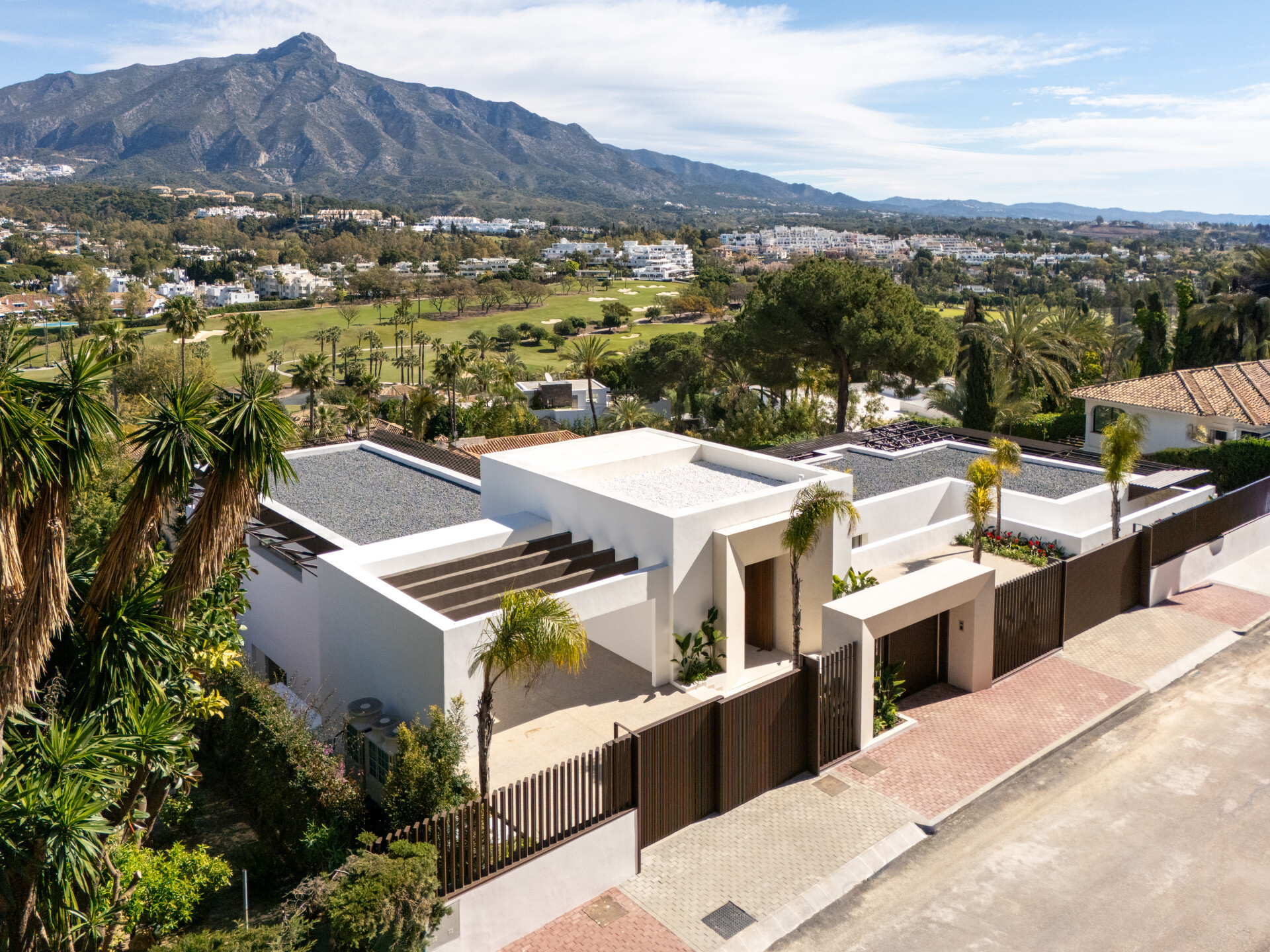 Image 0: Detached Villa For sale, Nueva Andalucía, €11,750,000 [HFMs705634]