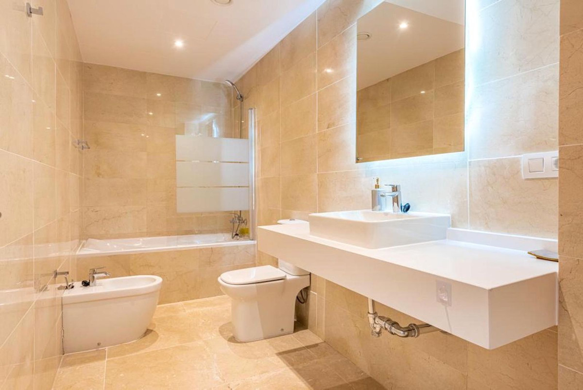 Image 10: Villa - Chalet For sale, Marbella, €2,850,000 [HFMs705593]