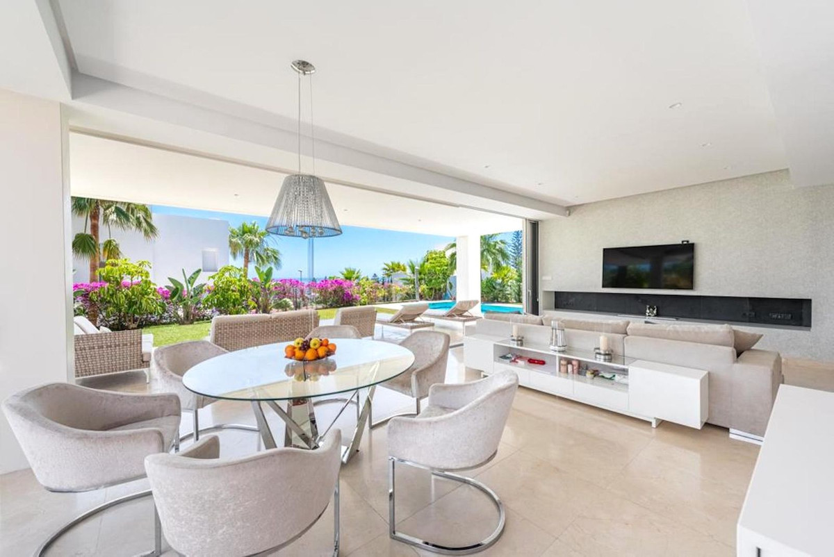 Image 5: Villa - Chalet For sale, Marbella, €2,850,000 [HFMs705593]