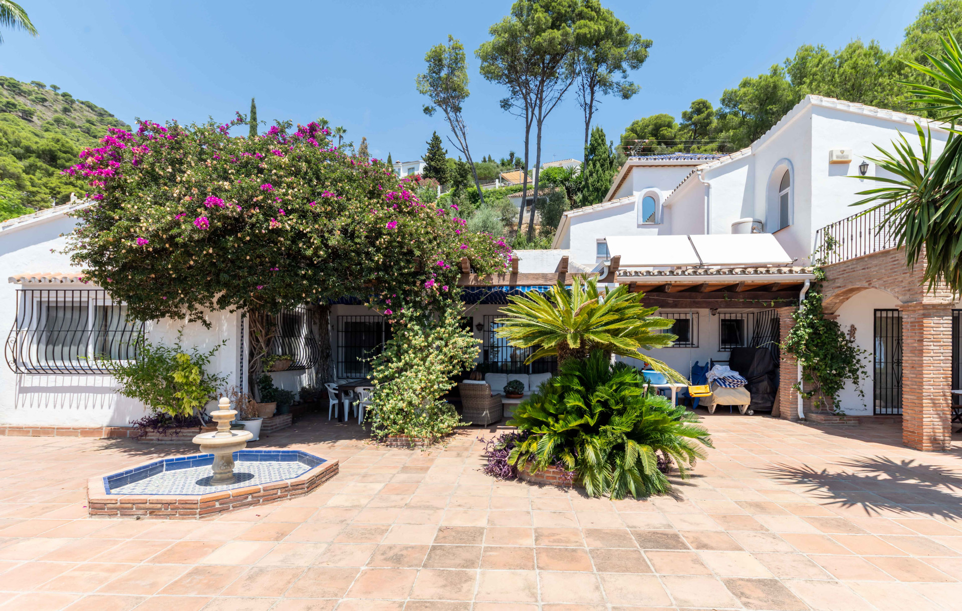 Image 1: Villa - Chalet For sale, Mijas, €1,350,000 [HFMs704834]