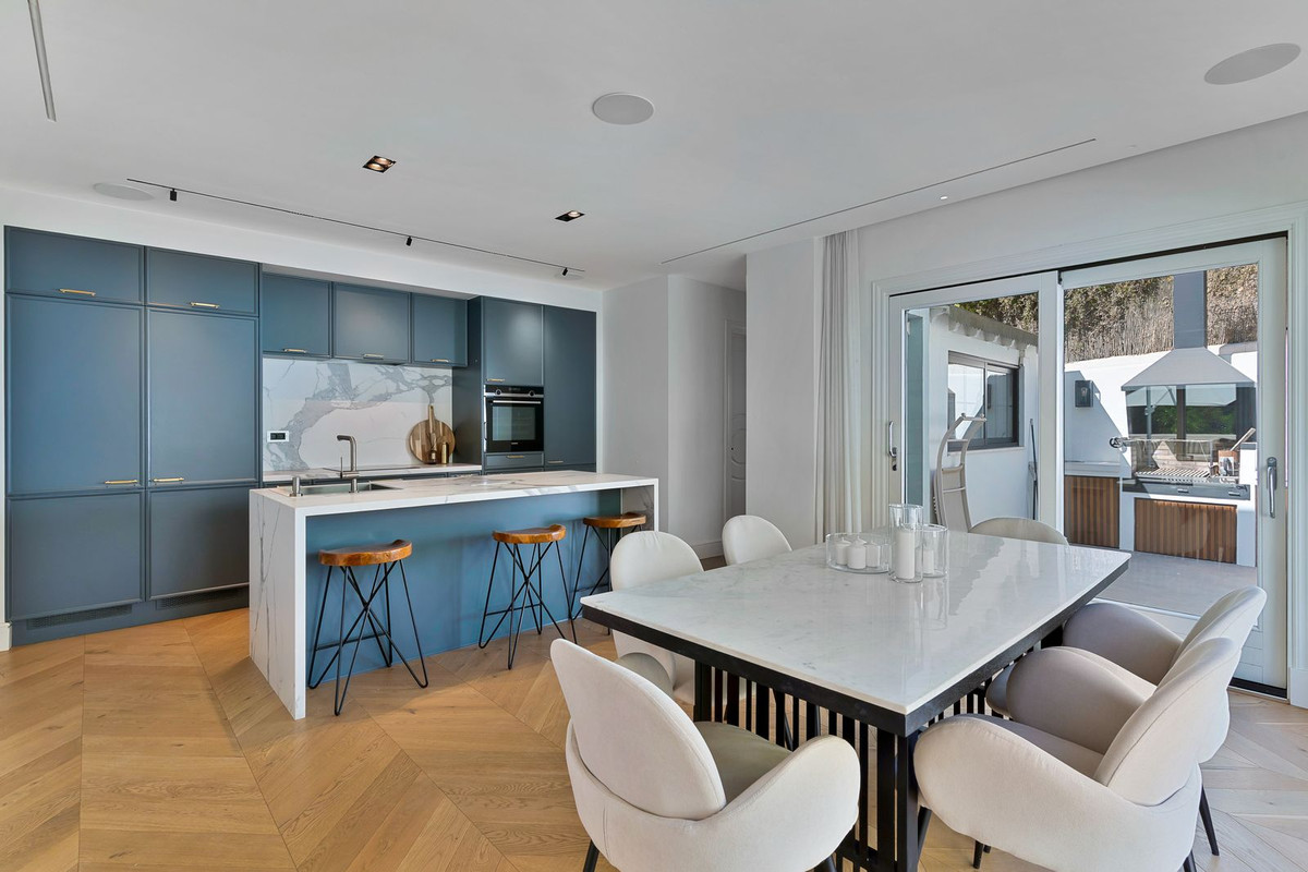 Image 6: Pareada For sale, Marbella, €1,195,000 [HFMs704662]