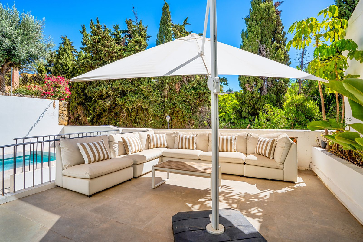Image 1: Pareada For sale, Marbella, €1,195,000 [HFMs704662]