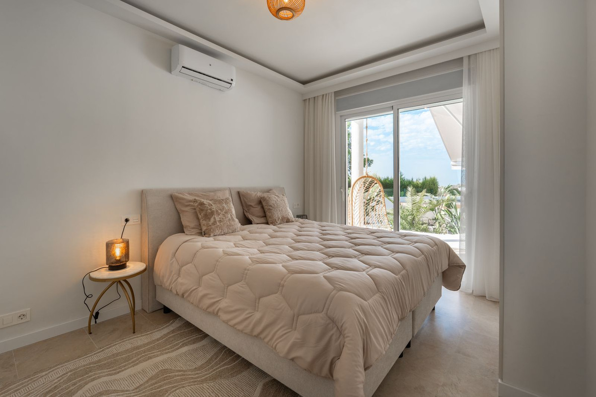 Image 16: Detached Villa For sale, San Pedro de Alcántara, €1,695,000 [HFMs701750]