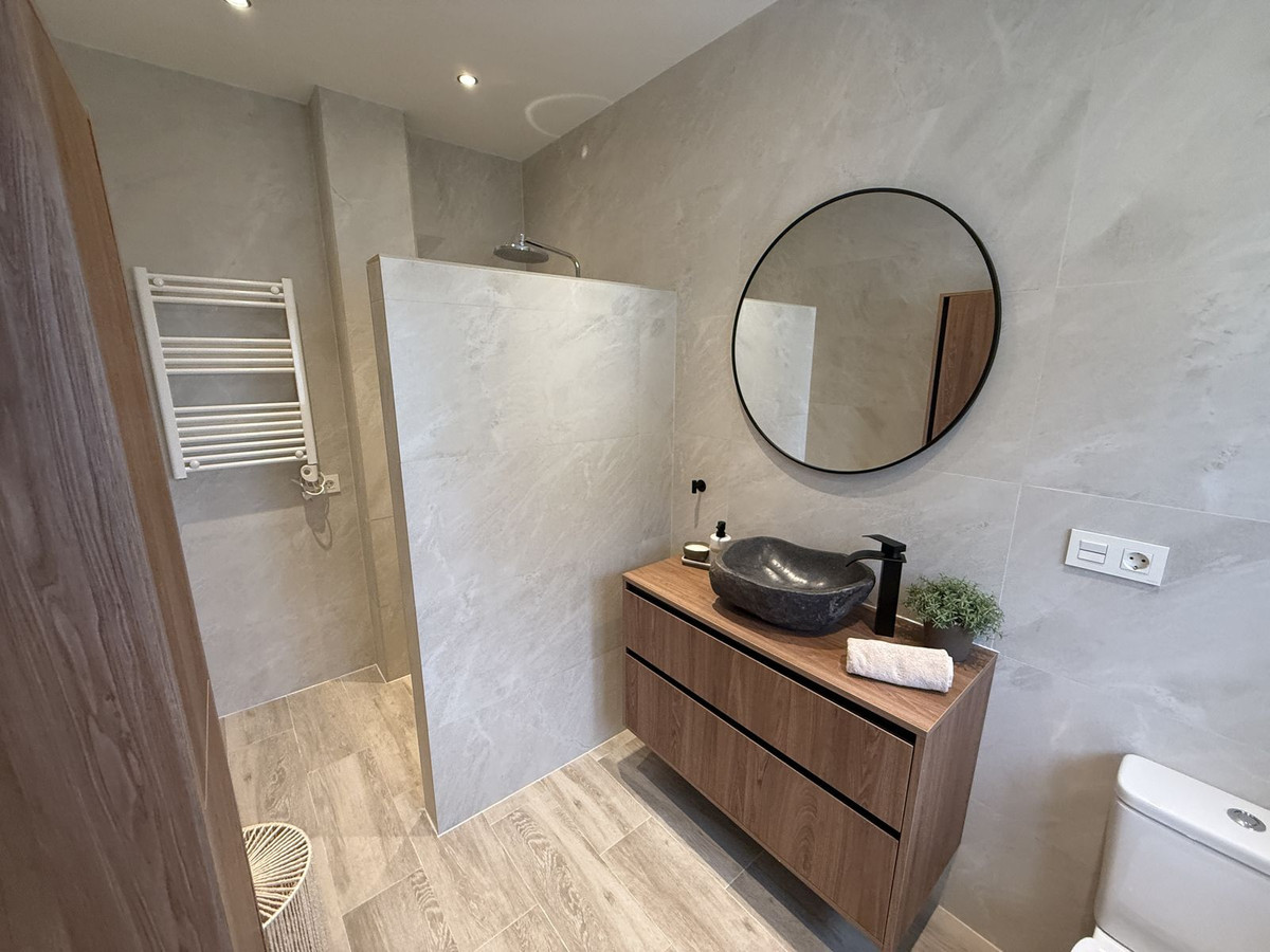 Image 18: Detached Villa For sale, San Pedro de Alcántara, €1,695,000 [HFMs701750]