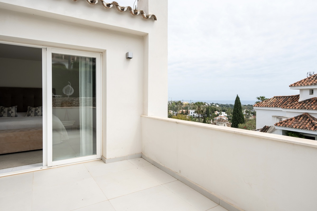 Image 11: Detached Villa For sale, Nueva Andalucía, €2,595,000 [HFMs701676]