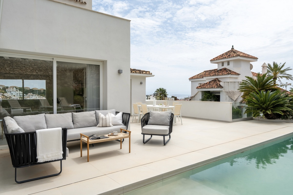Image 7: Detached Villa For sale, Nueva Andalucía, €2,595,000 [HFMs701676]