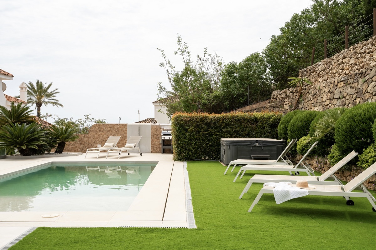 Image 3: Detached Villa For sale, Nueva Andalucía, €2,595,000 [HFMs701676]