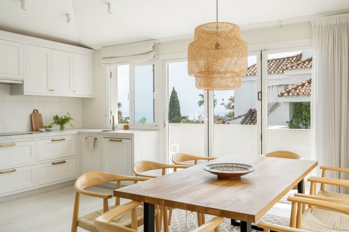 Image 12: Detached Villa For sale, Nueva Andalucía, €2,595,000 [HFMs701676]