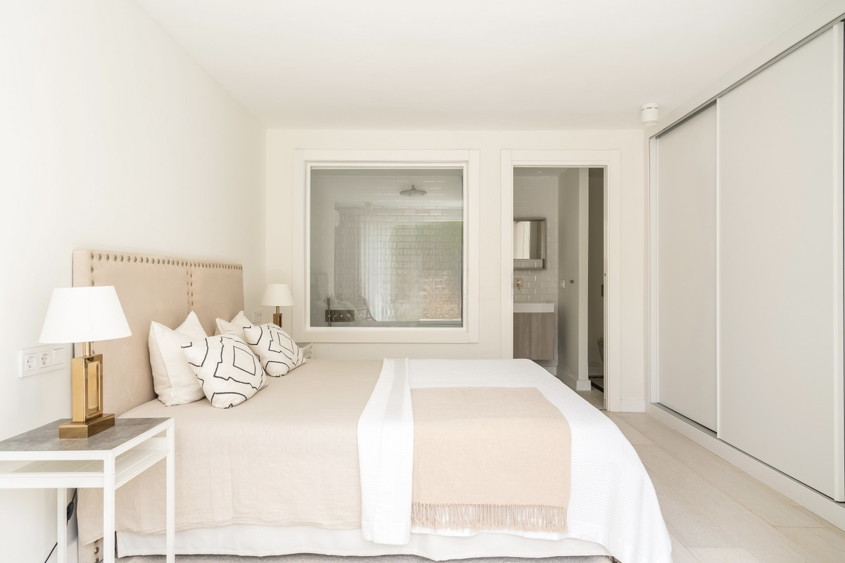 Image 19: Detached Villa For sale, Nueva Andalucía, €2,595,000 [HFMs701676]