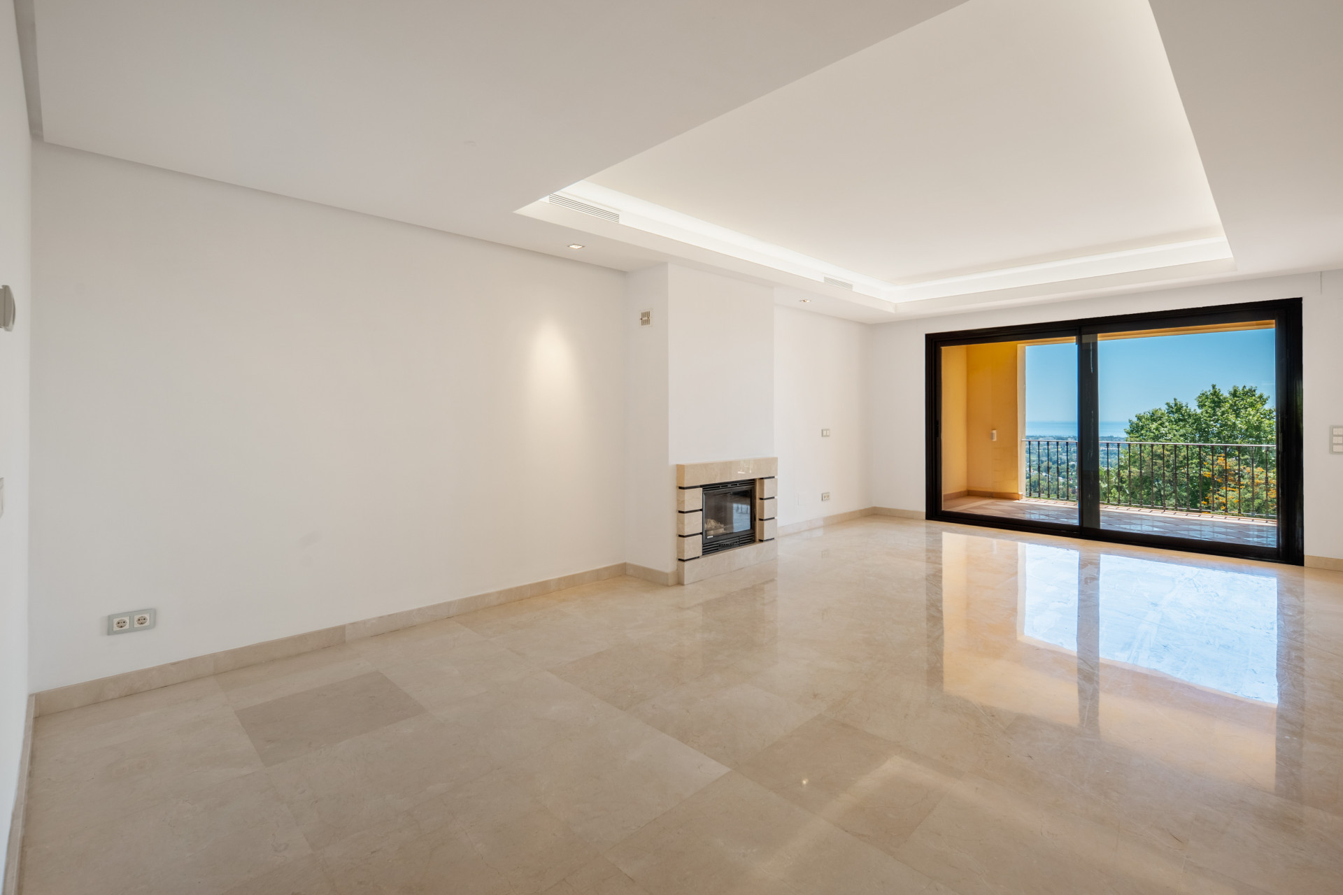 Image 7: Penthouse Duplex For sale, Benahavís, €2,195,000 [HFMs743637]