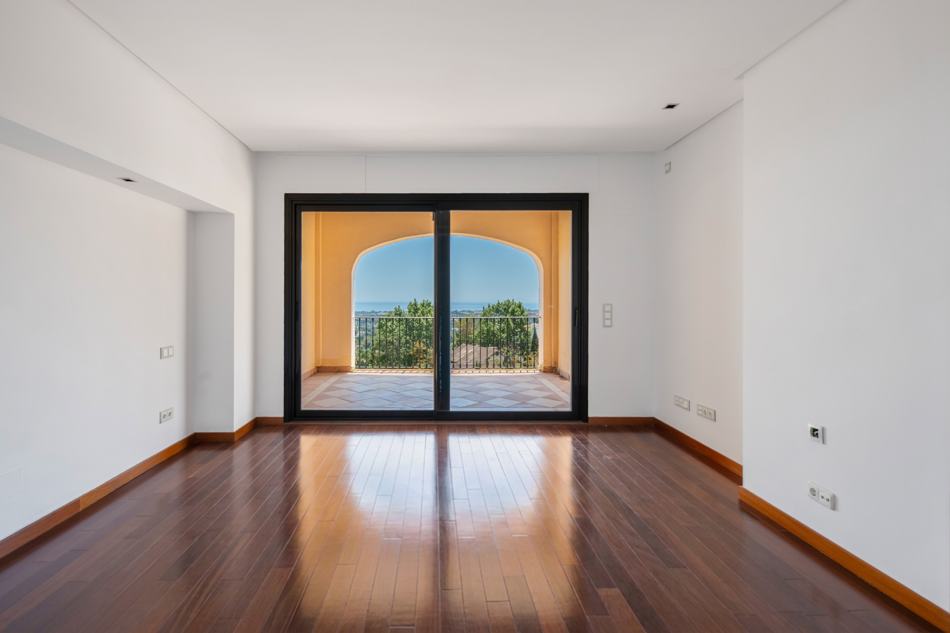 Image 16: Penthouse Duplex For sale, Benahavís, €2,195,000 [HFMs743637]