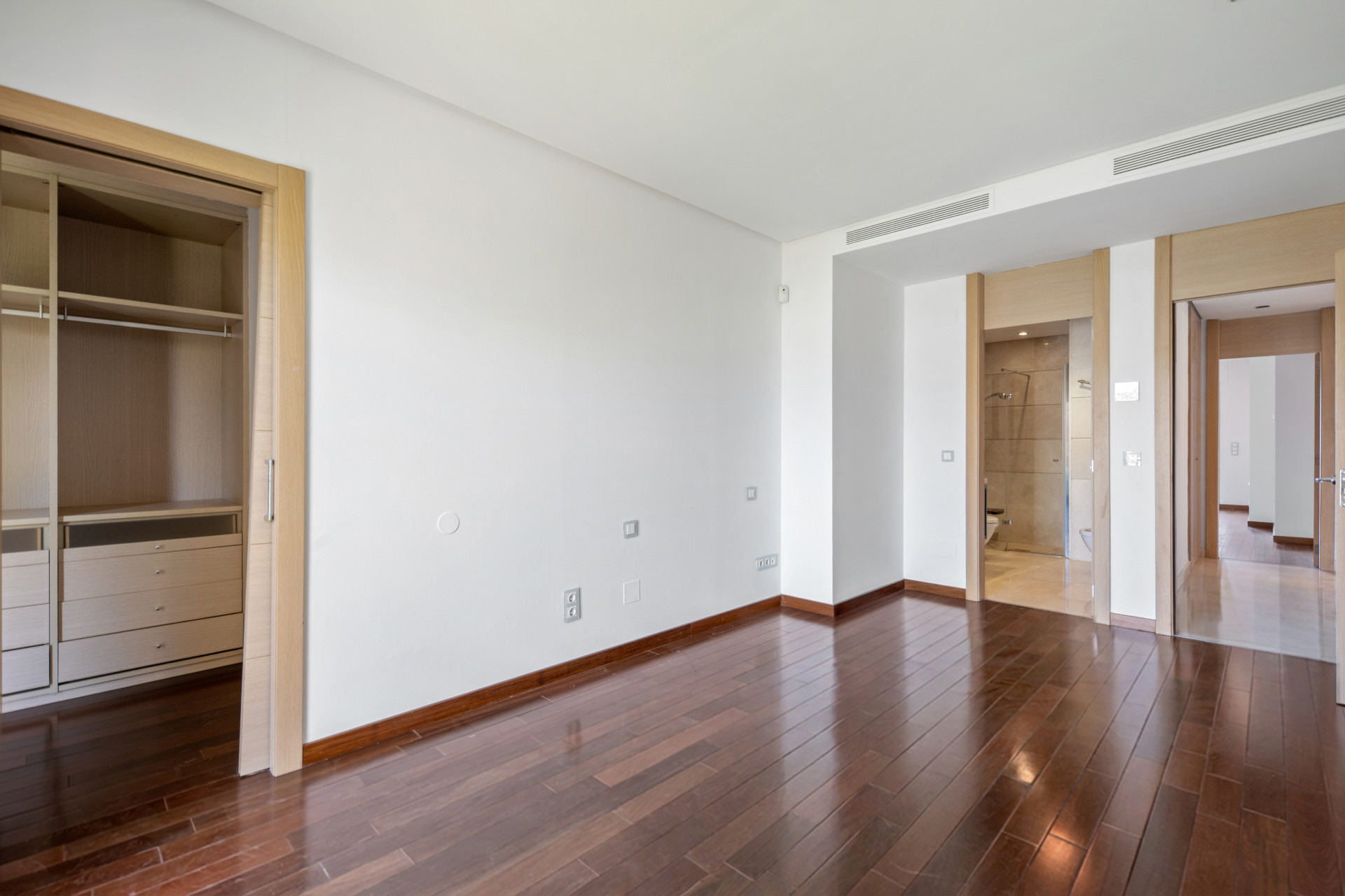Image 22: Penthouse Duplex For sale, Benahavís, €2,195,000 [HFMs743637]