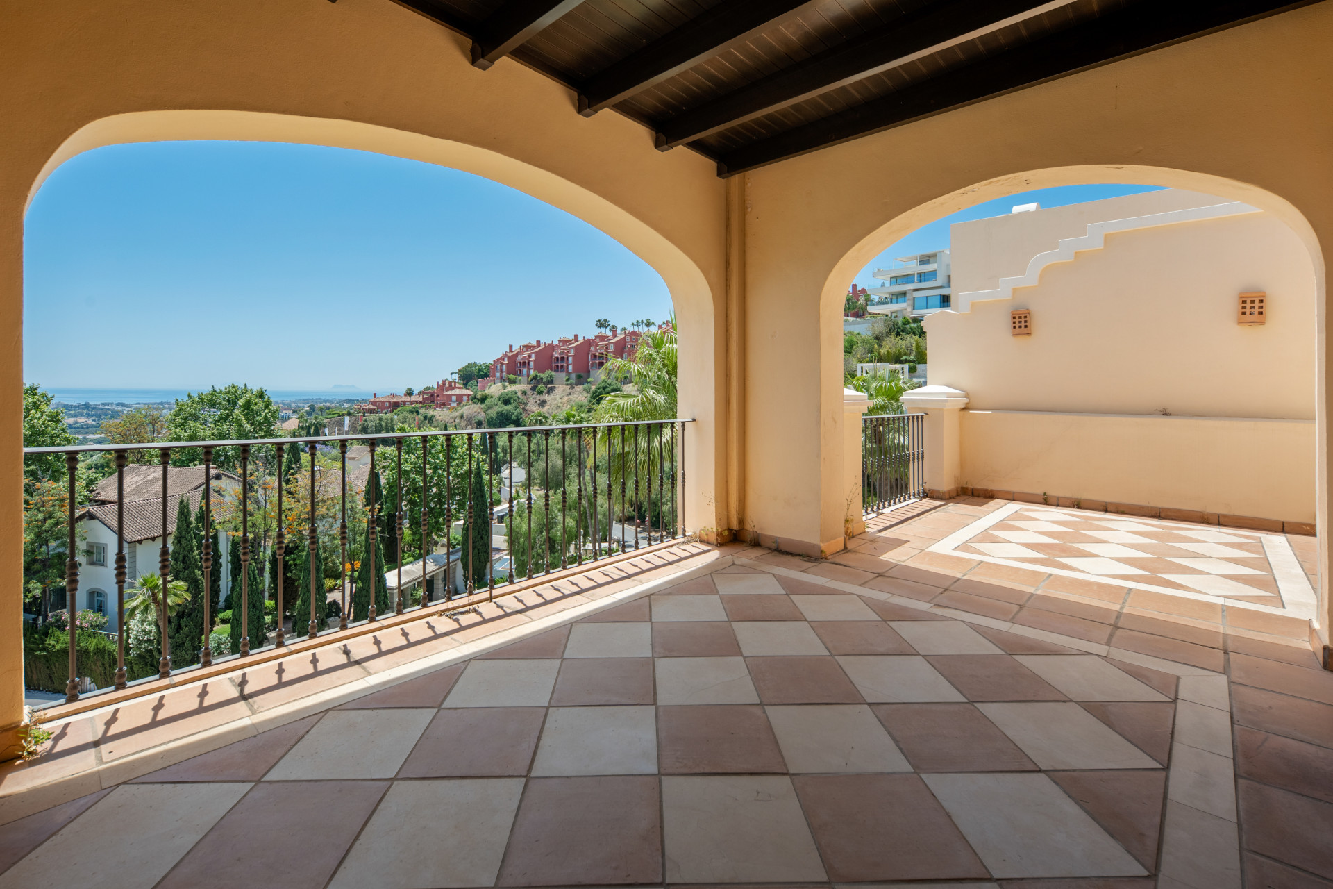 Image 2: Penthouse Duplex For sale, Benahavís, €2,195,000 [HFMs743637]