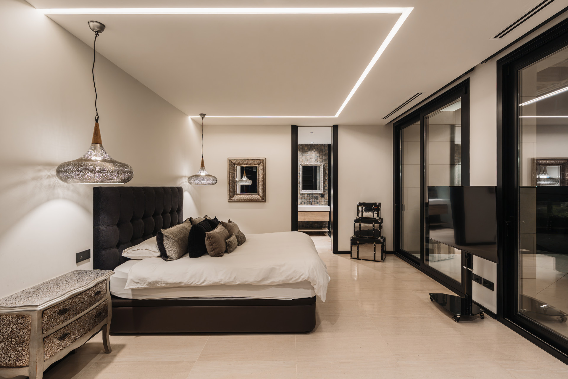 Image 15: Detached Villa For sale, Nueva Andalucía, €7,200,000 [HFMs743174]