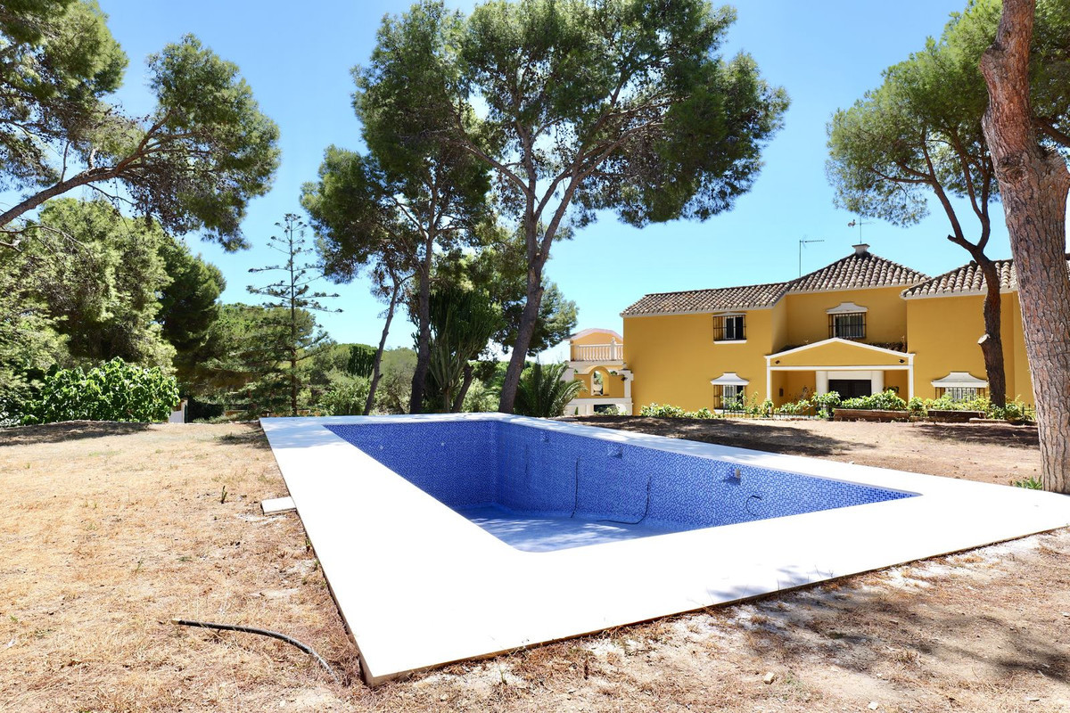 Image 17: Detached Villa For sale, Marbella, €1,980,000 [HFMs743169]