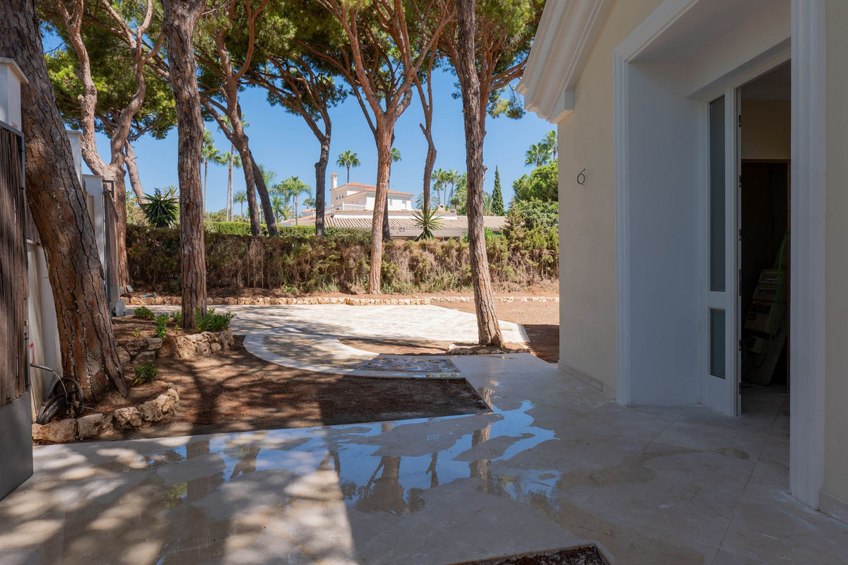 Image 15: Detached Villa For sale, Marbella, €1,980,000 [HFMs743169]