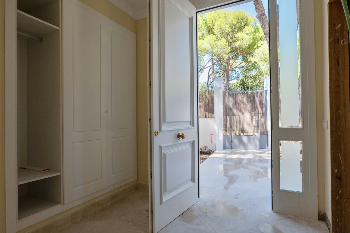 Image 8: Detached Villa For sale, Marbella, €1,980,000 [HFMs743169]