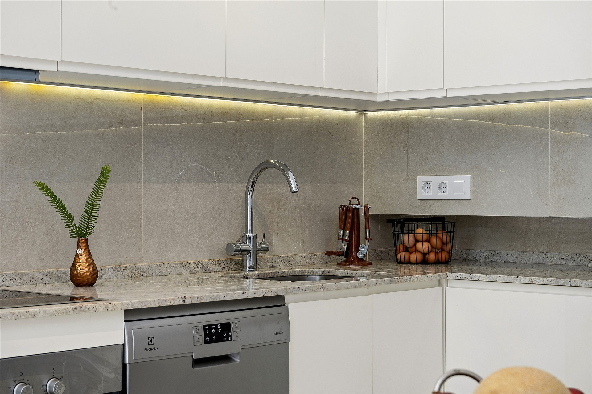 Image 8: Townhouse For sale, San Pedro de Alcántara, €875,000 [HFMs742356]