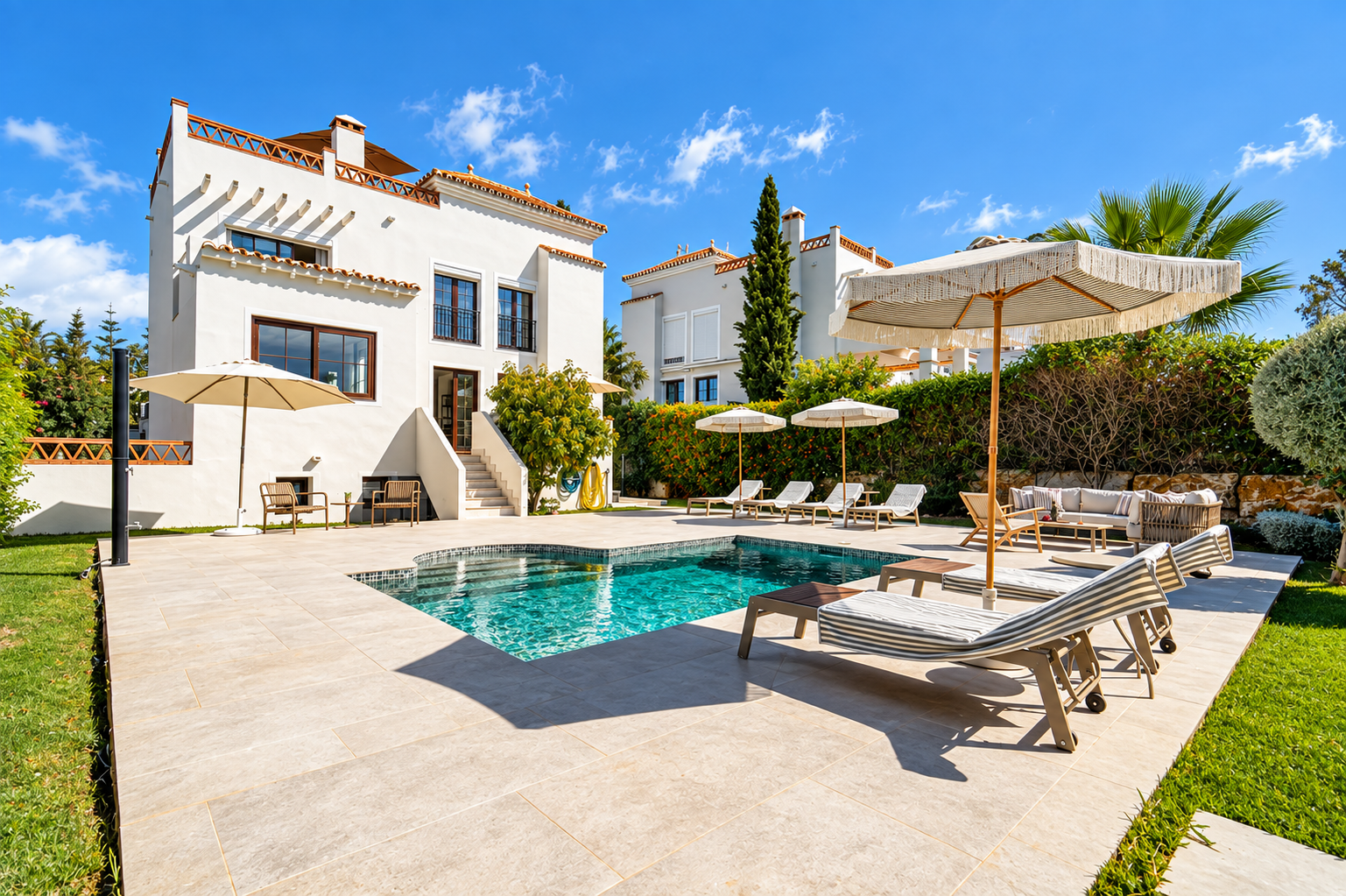 Image 0: Detached Villa For sale, Estepona, €1,250,000 [HFMs740406]