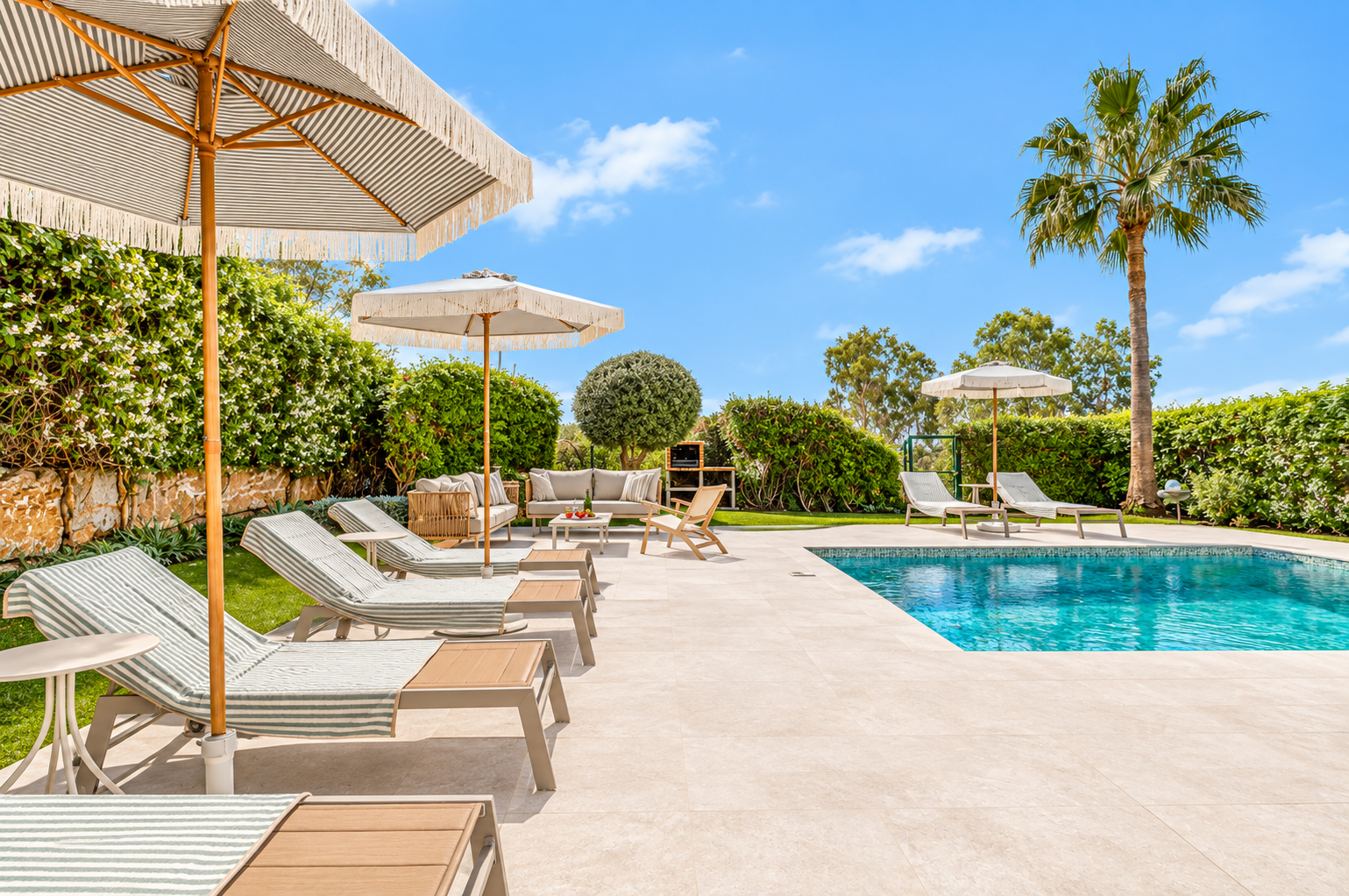 Image 2: Detached Villa For sale, Estepona, €1,250,000 [HFMs740406]