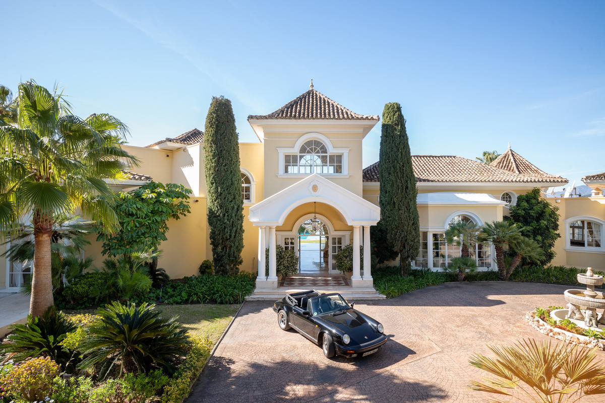 Image 4: Detached Villa For sale, Benahavís, €12,900,000 [HFMs734918]